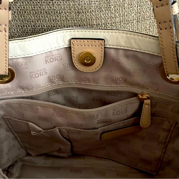 Michael Kors white leather tote bag - Picture 2 of 7